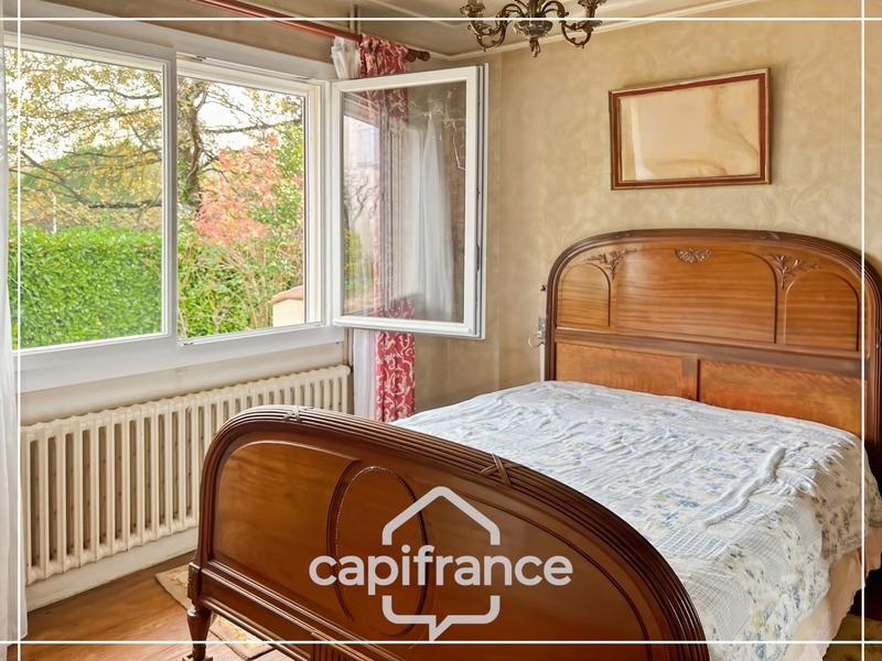 Maison - 210 m² - 8 pièces