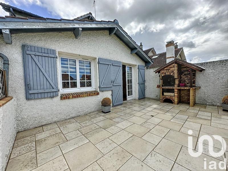 Maison - 92 m² - 5 pièces