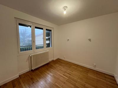 Maison - 99 m² - 4 pièces