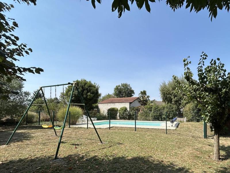 Maison - 194 m² - 6 pièces