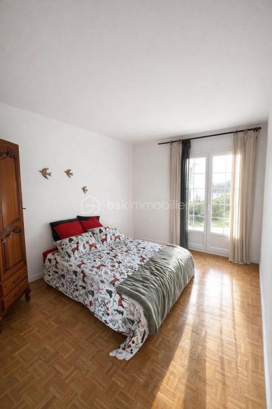 Maison - 170 m² - 8 pièces