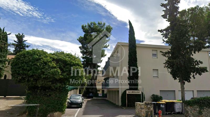 Parking / Garage - 12 m²