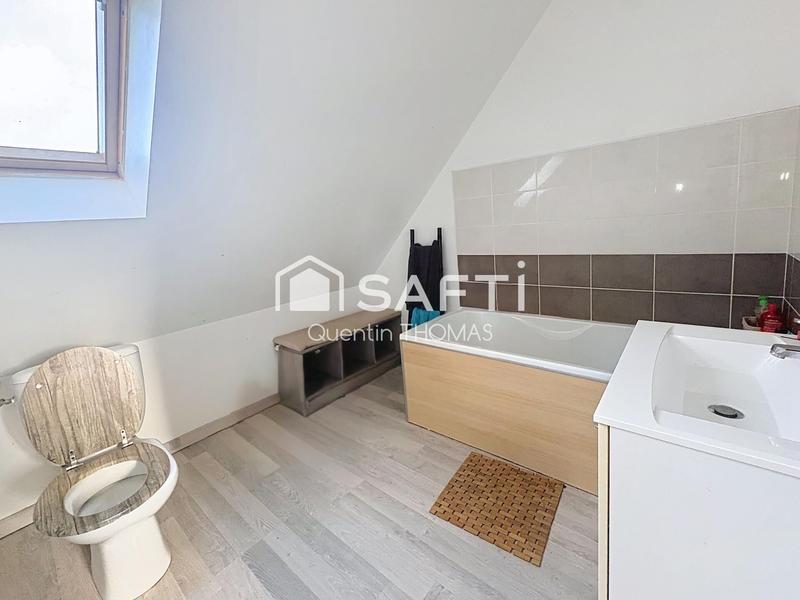 Maison - 93 m² - 6 pièces