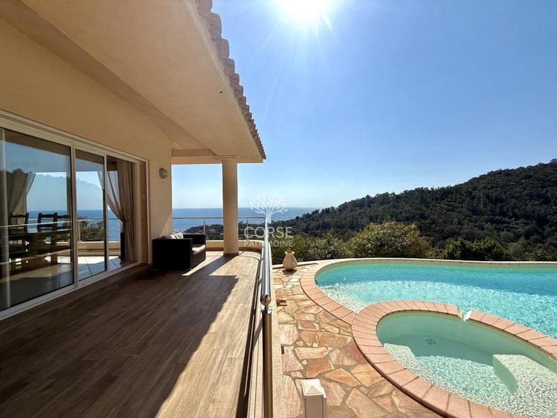 Villa - 185 m² - 5 pièces