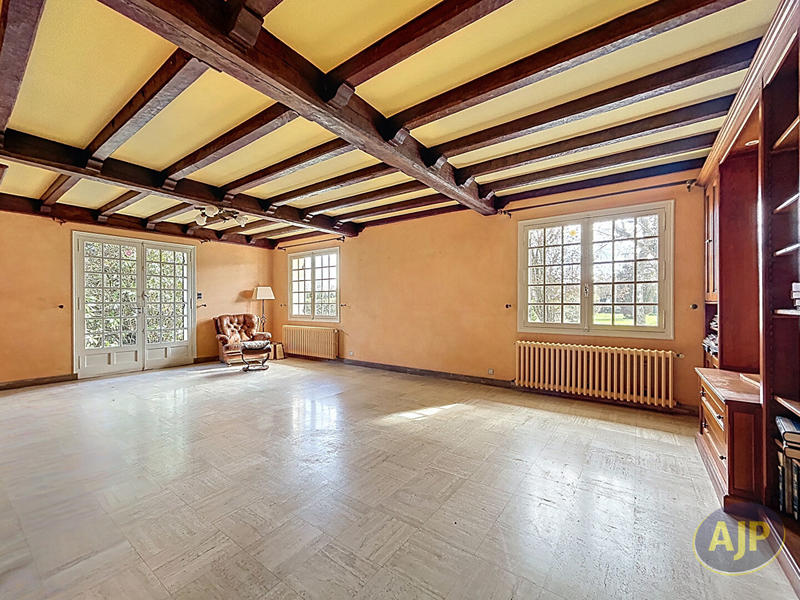 Maison - 191 m² - 5 pièces