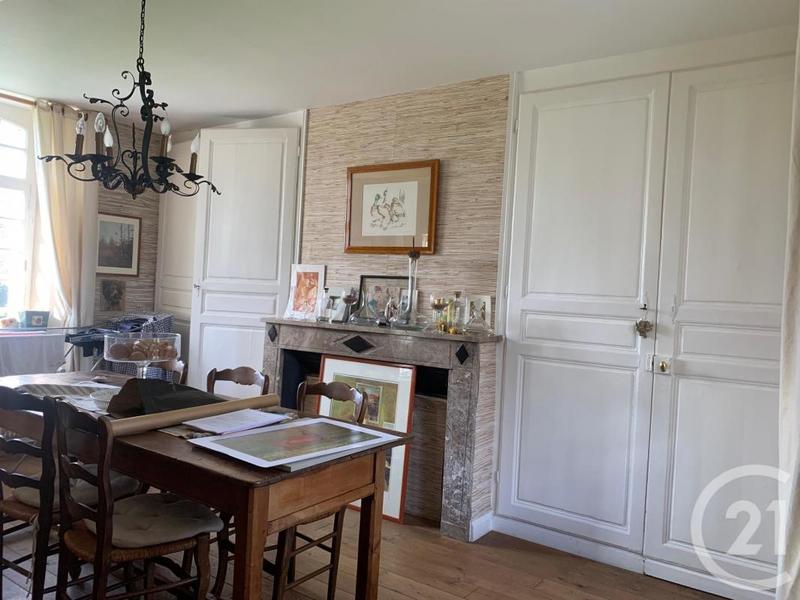 Maison de maîtres - 295 m² - 11 pièces