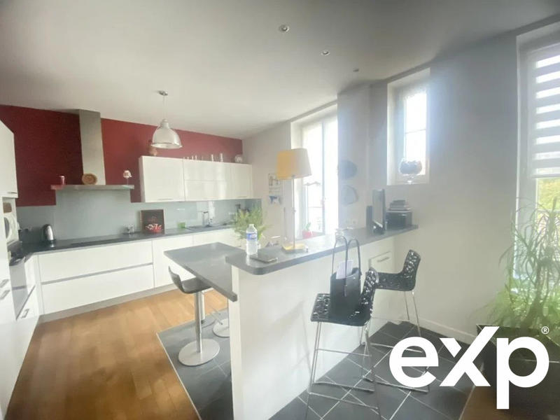 Maison - 146 m² - 7 pièces