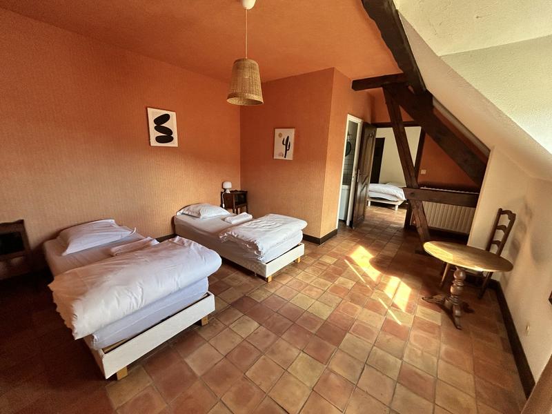 Maison - 200 m² - 6 pièces