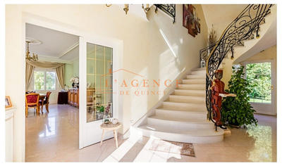 Propriété - 505 m² - 9 pièces