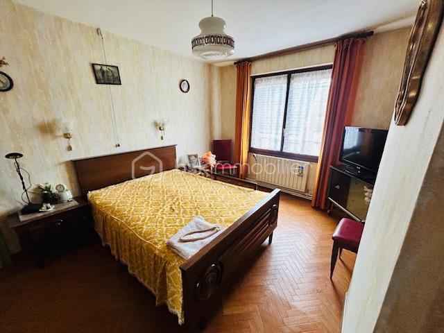 Maison de ville - 110 m² - 8 pièces