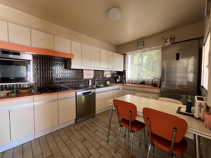 Villa - 174 m² - 9 pièces