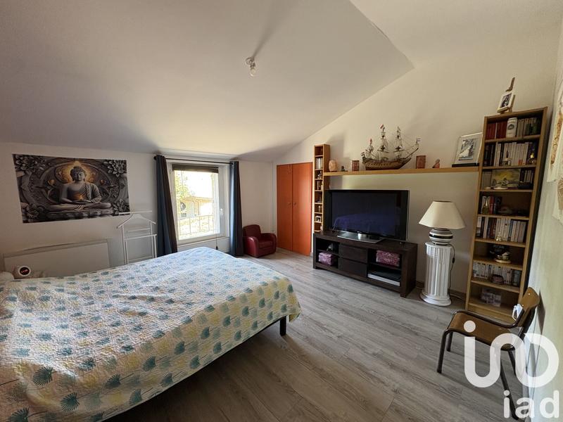 Maison - 210 m² - 8 pièces