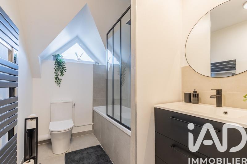 Maison - 90 m² - 5 pièces