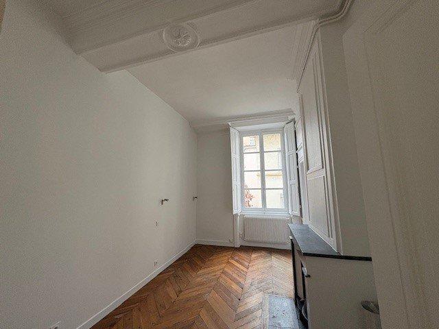 Appartement - 107 m² - 4 pièces