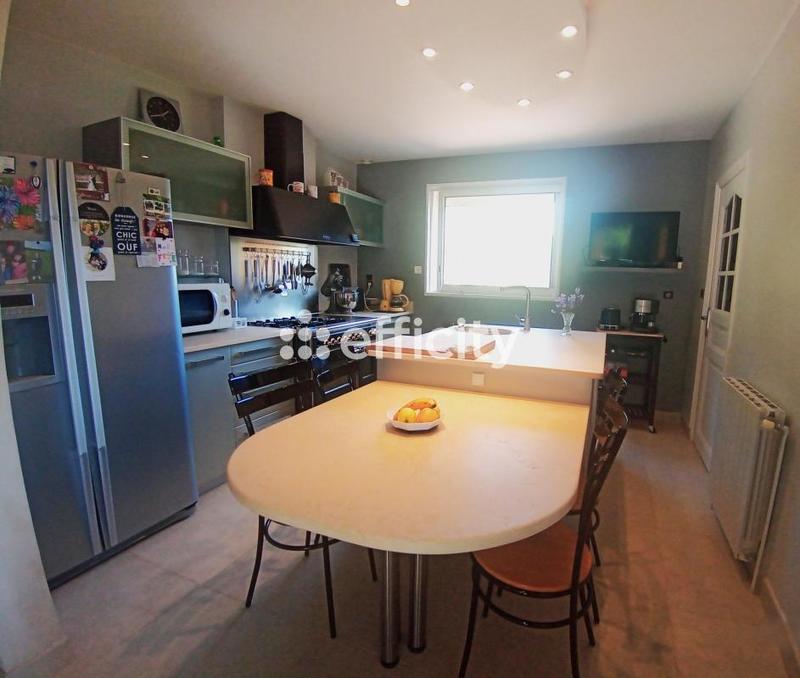 Propriété - 126 m² - 5 pièces