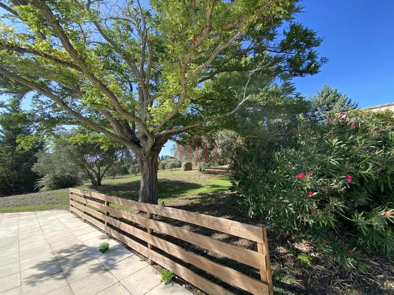 Propriété - 370 m² - 26 pièces