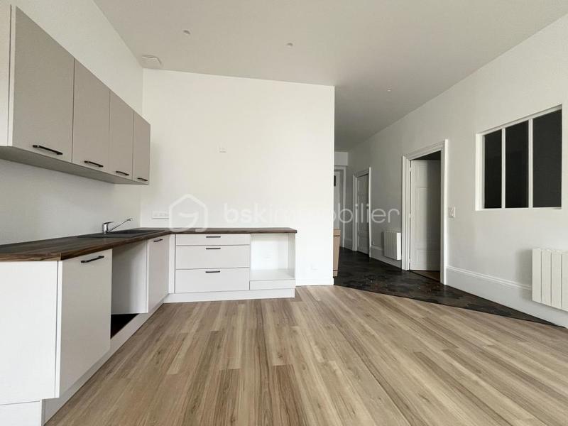 Appartement bourgeois - 86 m² - 3 pièces