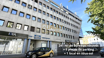 Bureau - 254 m² - 9 pièces