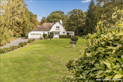 Maison - 350 m² - 9 pièces