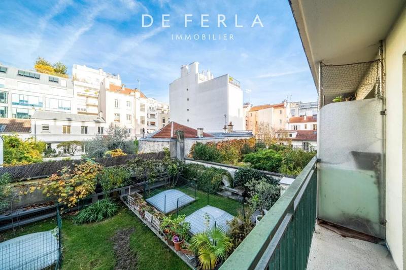 Studio - 25 m² - 1 pièce