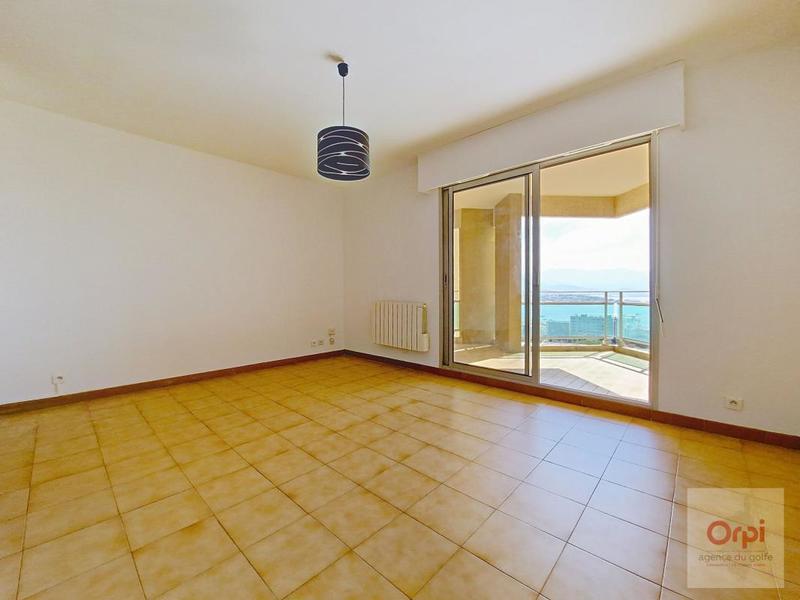 Studio - 28 m² - 1 pièce