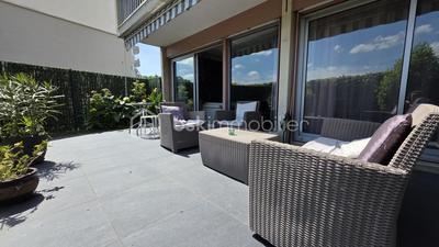 Appartement - 75 m² - 3 pièces