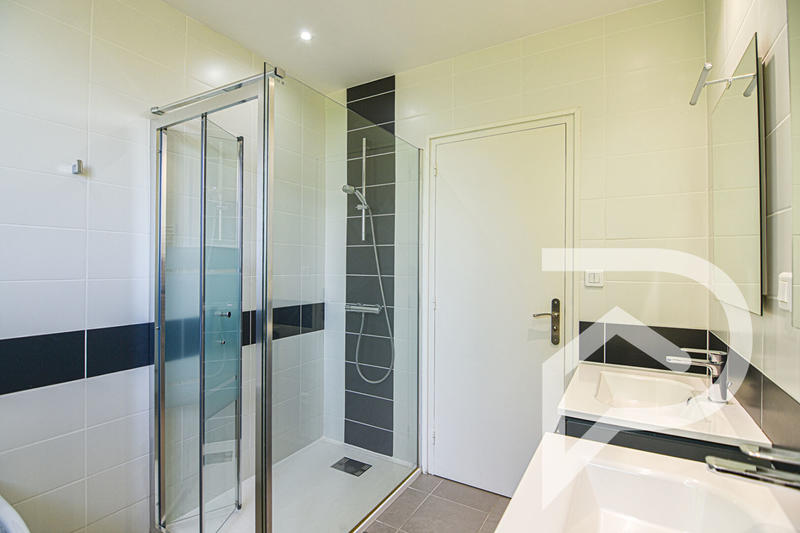 Maison - 136 m² - 7 pièces