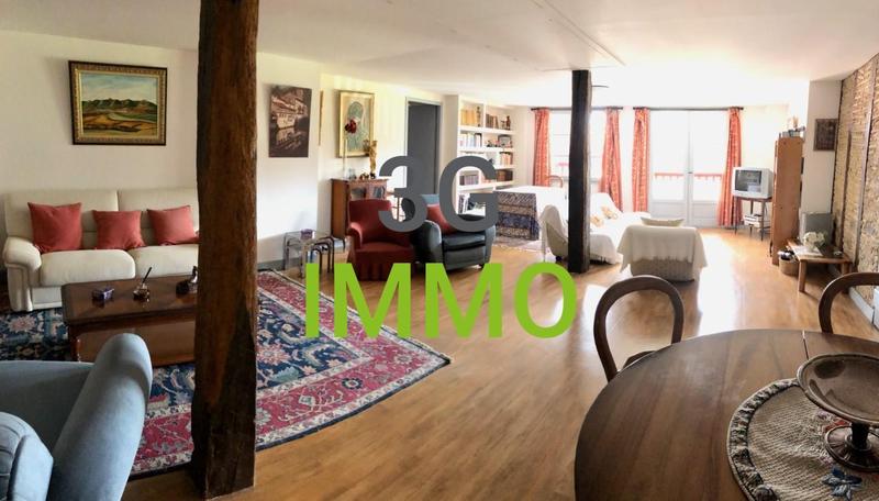 Maison - 600 m² - 14 pièces