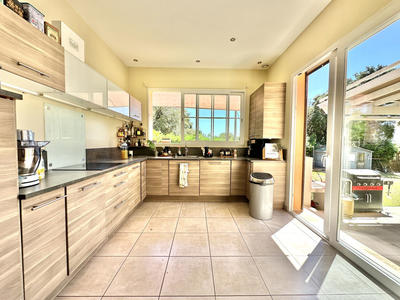 Villa - 140 m² - 6 pièces