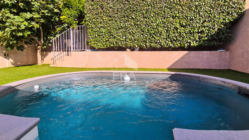 Maison - 92 m² - 5 pièces