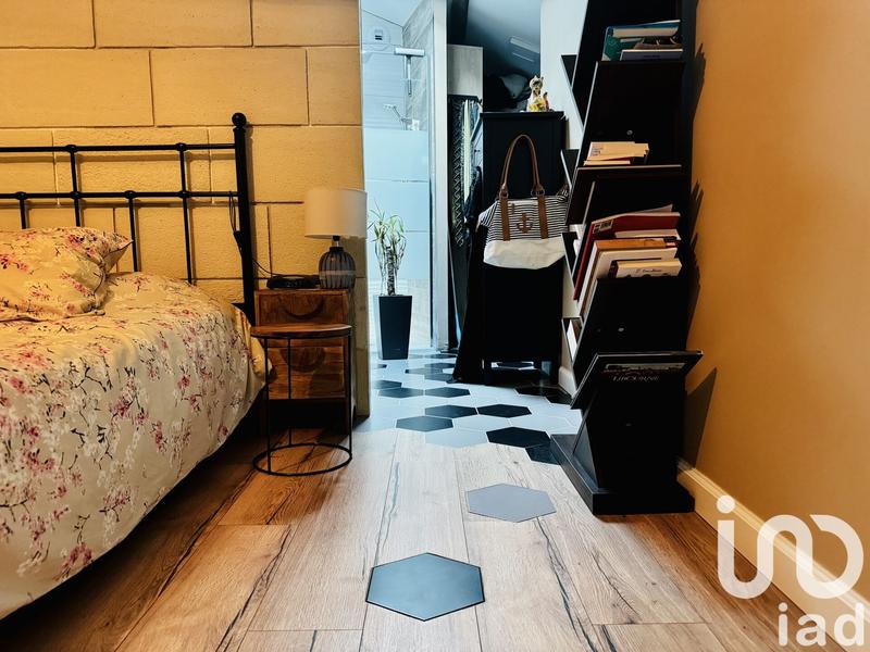 Maison - 252 m² - 7 pièces