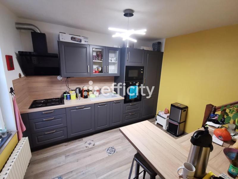 Maison de ville - 80 m² - 5 pièces