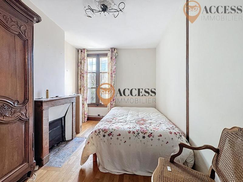 Propriété - 196 m² - 9 pièces