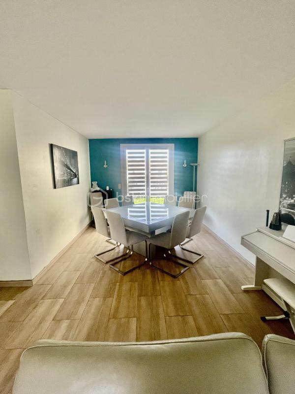 Maison - 159 m² - 7 pièces