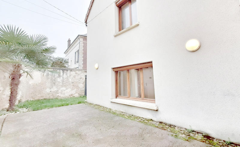 Villa - 80 m² - 5 pièces