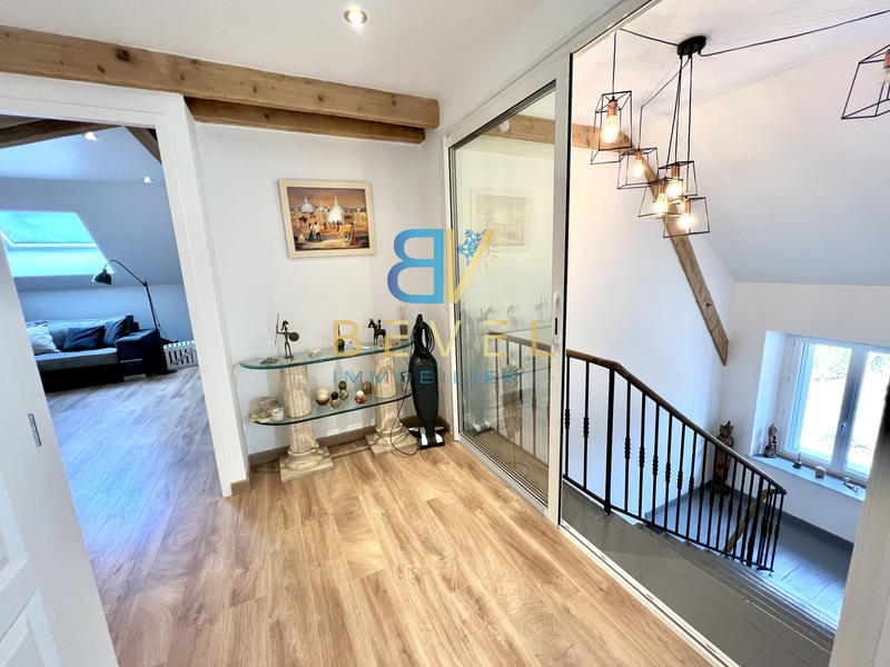 Propriété - 446 m² - 12 pièces