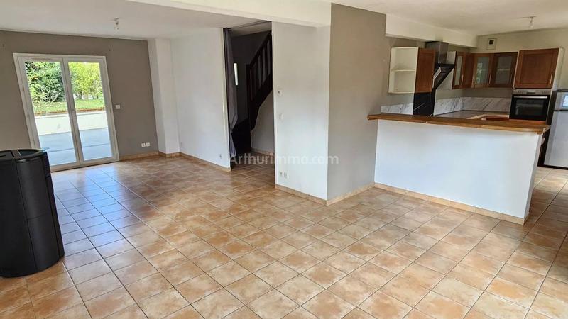 Maison - 147 m² - 8 pièces