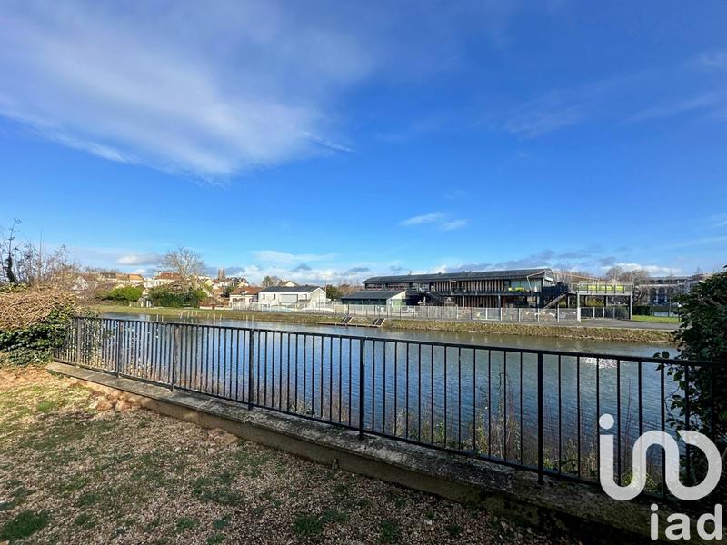 Appartement - 85 m² - 3 pièces