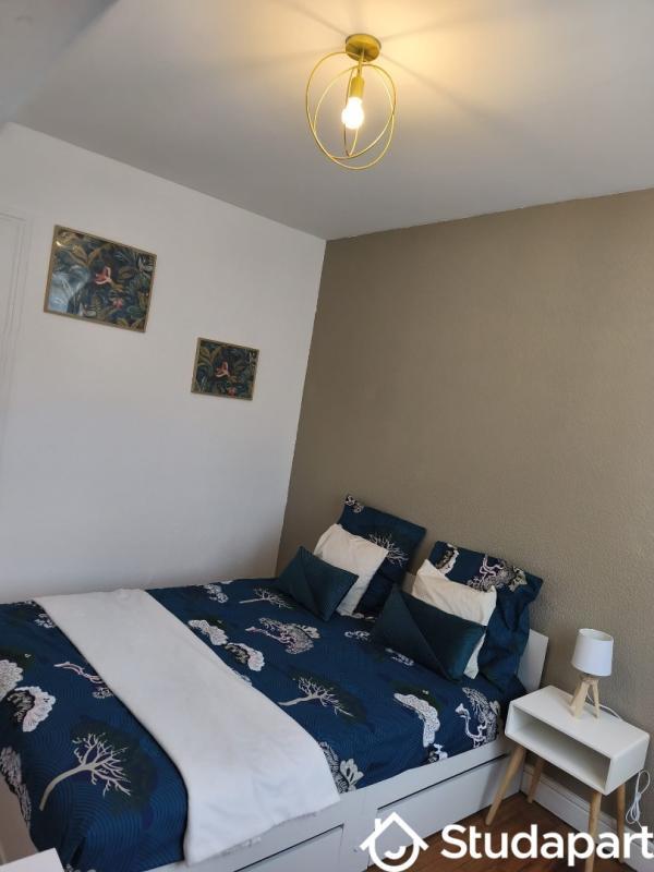 Chambre - 11 m² - 1 pièce