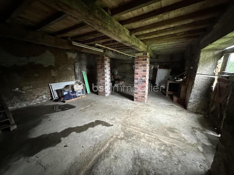 Propriété - 330 m² - 6 pièces