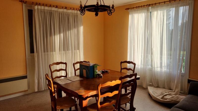 Maison - 188 m² - 8 pièces