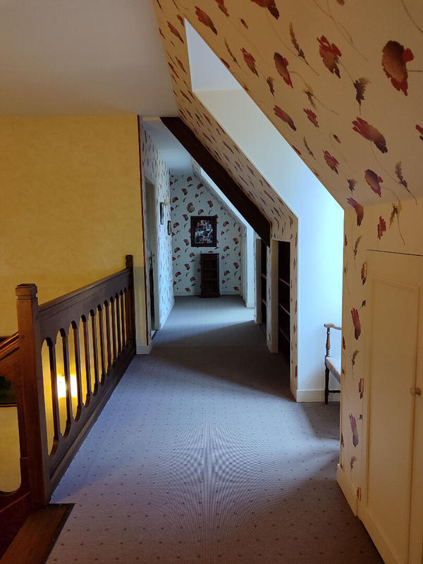 Maison - 205 m² - 7 pièces