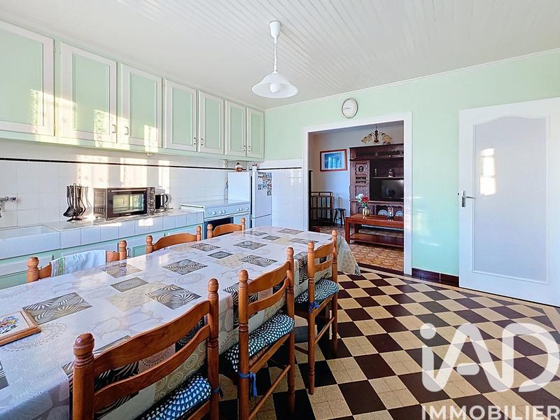 Maison - 96 m² - 5 pièces