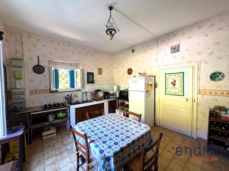 Maison - 90 m² - 5 pièces
