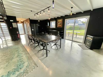 Local d'activités - 286 m²