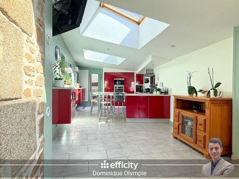 Maison - 160 m² - 7 pièces