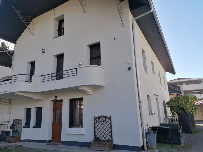 Appartement - 95 m² - 7 pièces