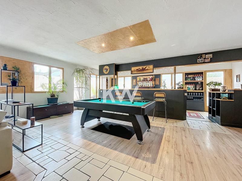 Maison ancienne - 165 m² - 7 pièces