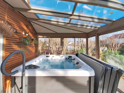 Maison - 200 m² - 6 pièces