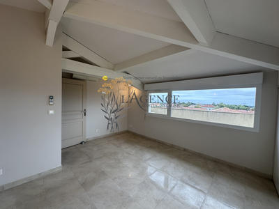 Appartement - 151 m² - 5 pièces